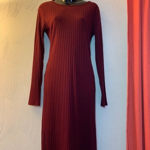 forever 21 knee length fitted dress 🖤